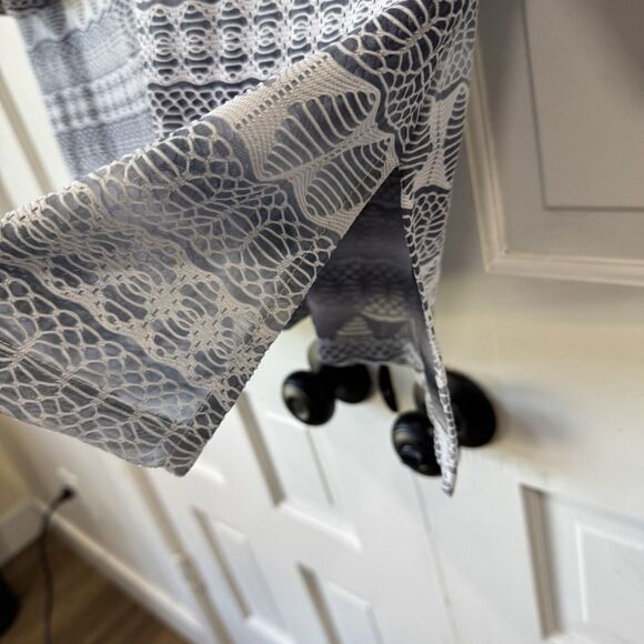 Portocruz Tunic Cover Up Swim Womens Size 2X Gray White Lace Up Semi Sheer - Picture 4 of 14